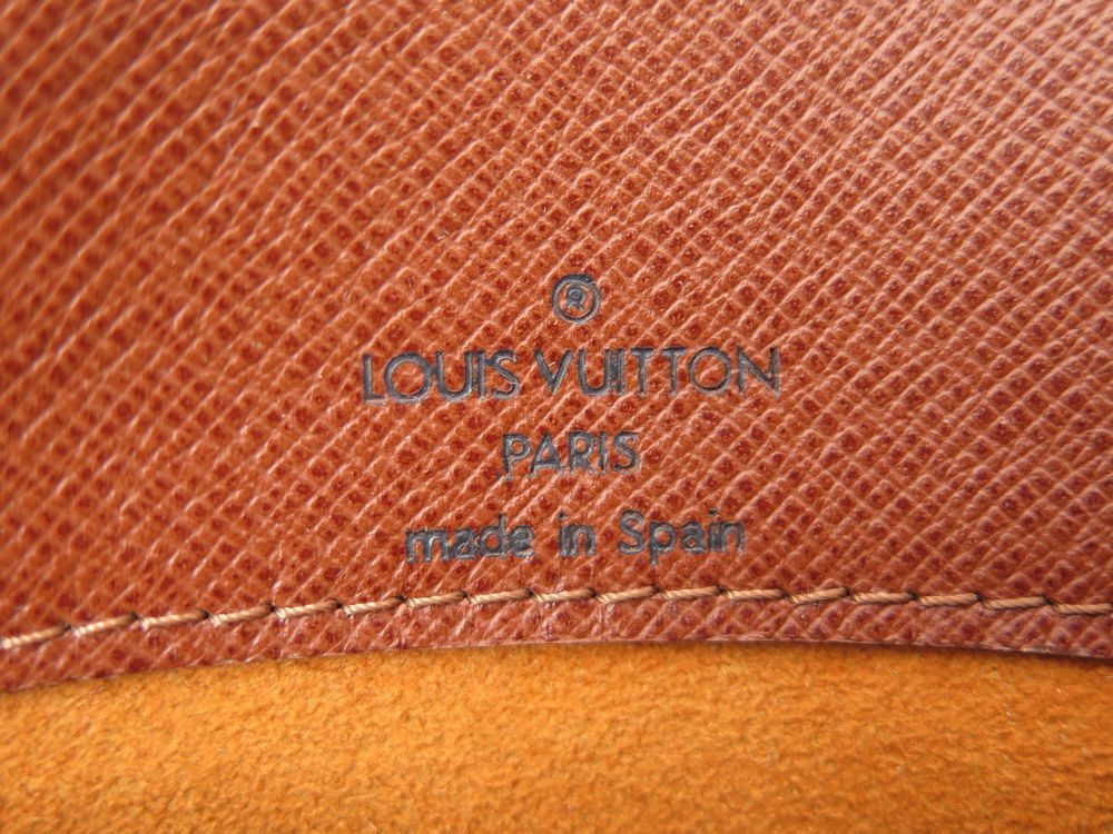 Louis Vuitton Signature 3D Pocket Monogram T - sac bandouliere louis vuitton  musette en toile damier et cuir marron - shirt White – Rvce Shops