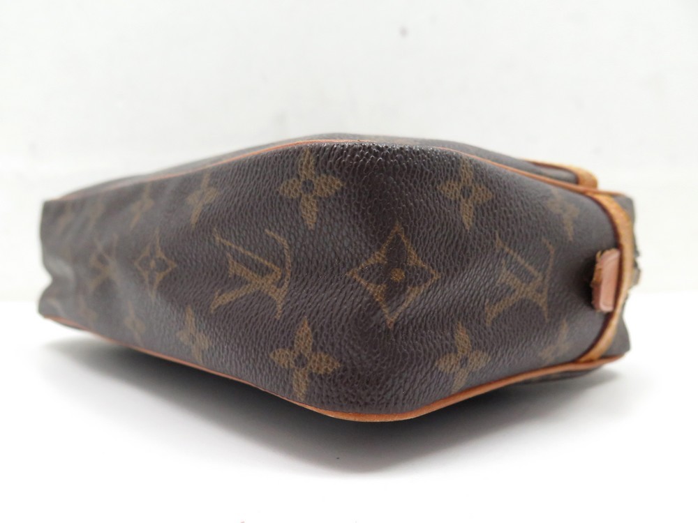 Louis Vuitton Monogram Compiegne 28 Clutch Bag M51845 LV Auth 48512 Cloth  ref.1009789 - Joli Closet