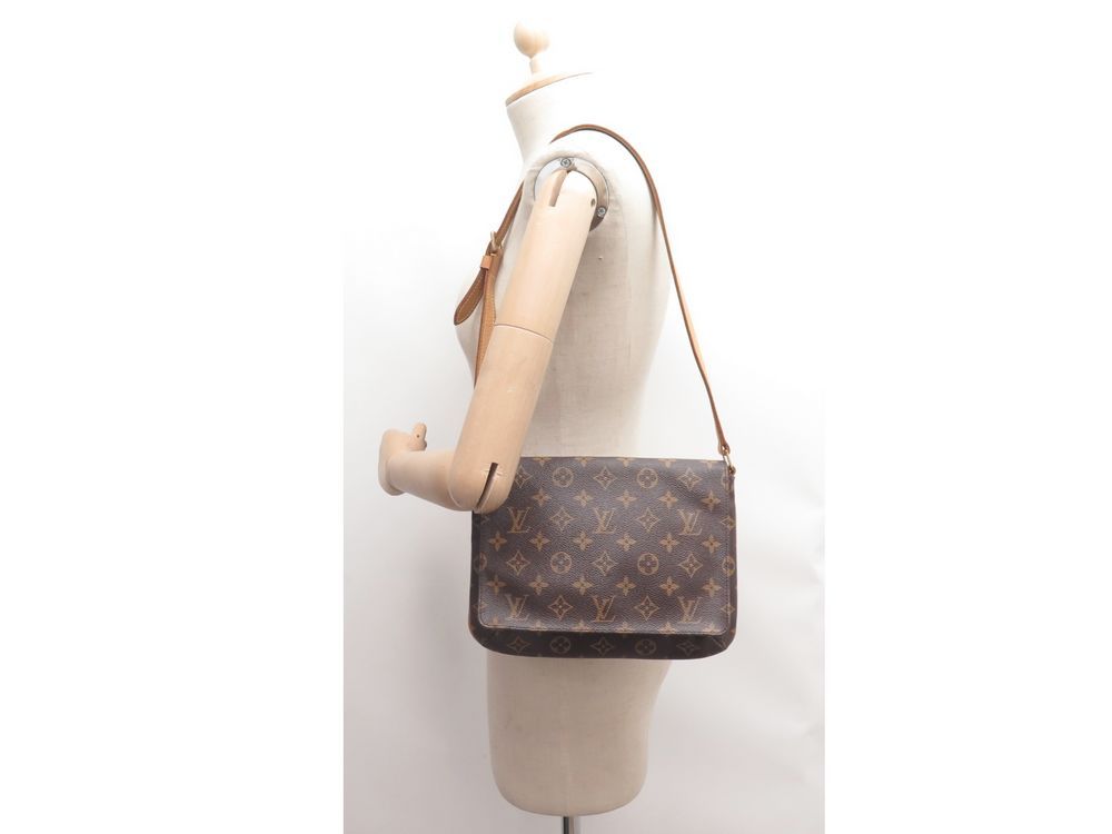 BESACE LOUIS VUITTON MUSETTE - LuxeForYou