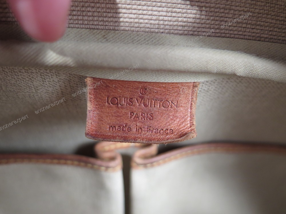 🖤 Louis Vuitton Deauville vintage bowling vanity  Louis vuitton  deauville, Vanity bag, Vintage louis vuitton