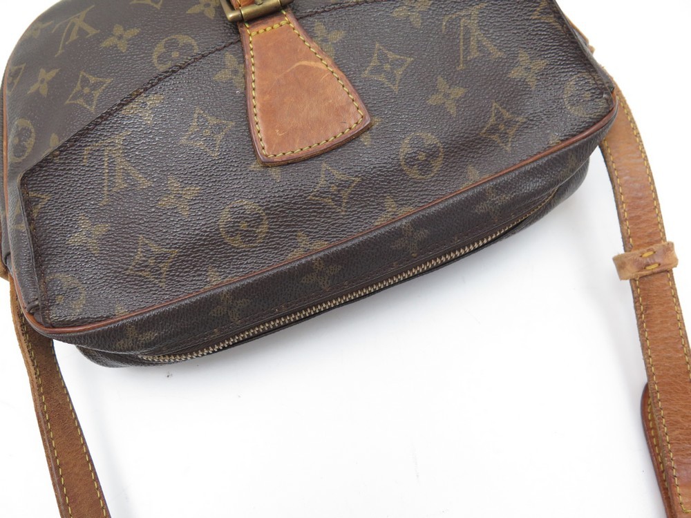 Chanel-Vuitton, Vente n°2140, Lot n°71 LOUIS VUITTON Sac Jeune Fille en  toile monogram