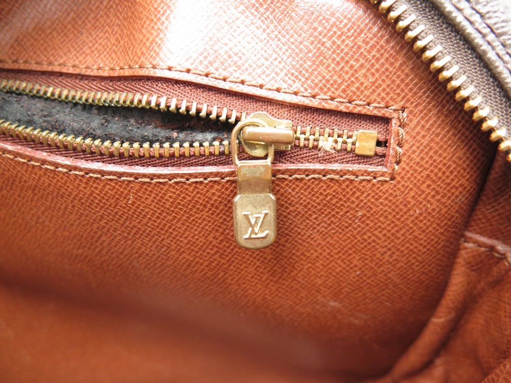 Jeune fille en toile sac à main Louis Vuitton Marron en Toile - 37317761