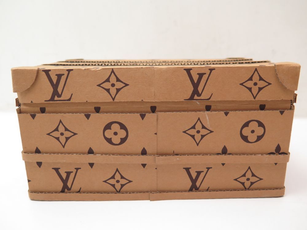 Sold at Auction: ARMAN - BEN - CESAR MALLE A BIJOUX LOUIS VUITTON - 1989  Contenant 