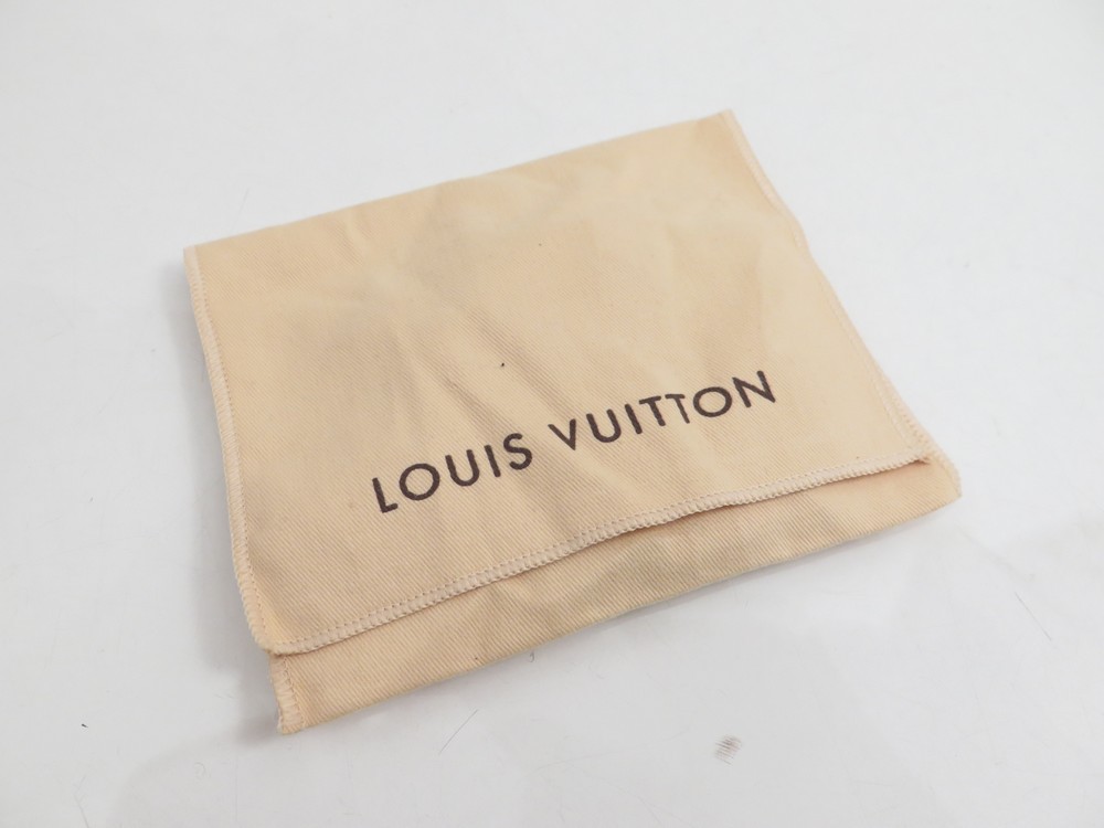 LOUIS VUITTON Porte Monnaie rond Monogram Groom, LOUIS VUITTON Bandeau  Groom rouge - Vintage, Mode und Accessoires 2019/05/13 - Realized price:  EUR 300 - Dorotheum