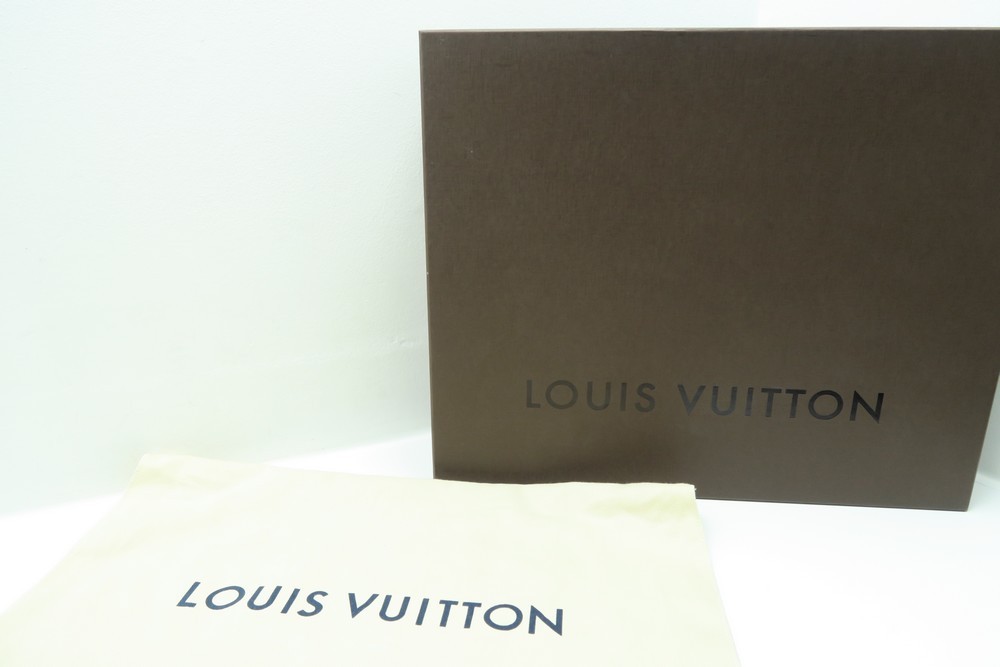 OFFRE Louis Vuitton Porte-documents Dandy MM Épi cuir noir