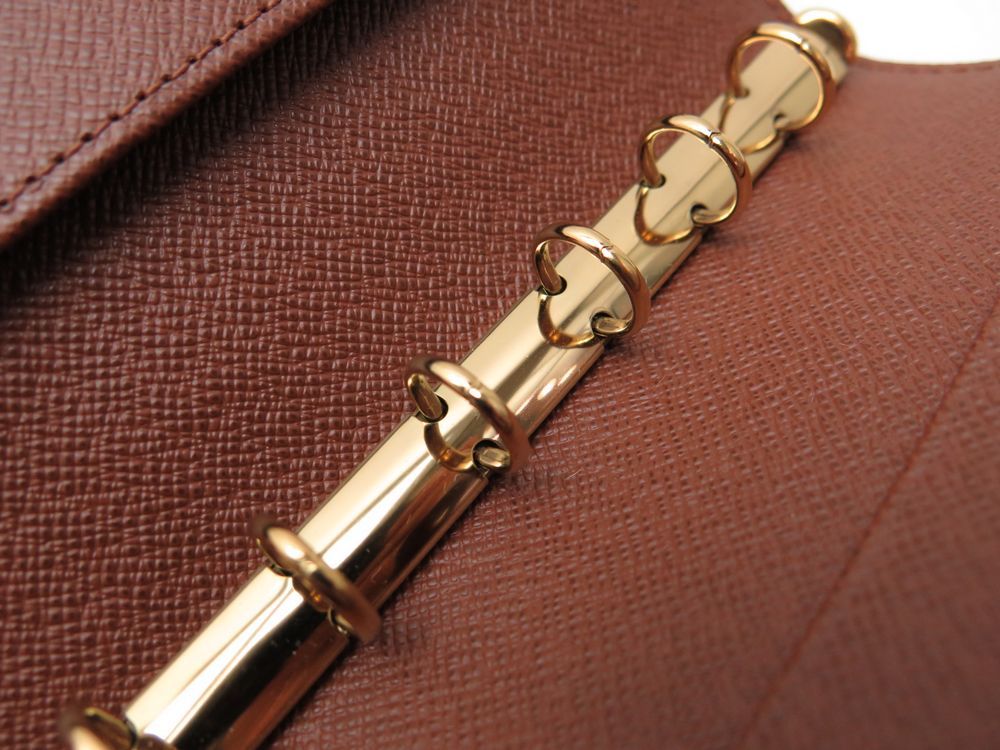 Louis Vuitton COUVERTURE AGENDA FONCTIONNEL MM Brown Leather ref.1007416 -  Joli Closet