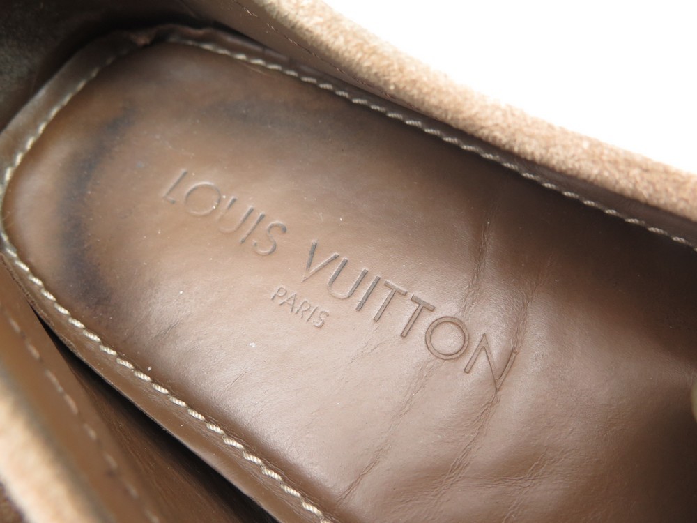 Monte carlo leather flats Louis Vuitton White size 9 UK in Leather -  36992580