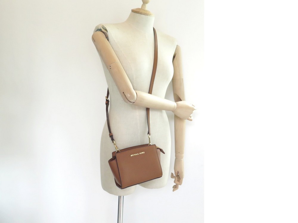 sac a main michael kors mini selma 32h3glmc1l