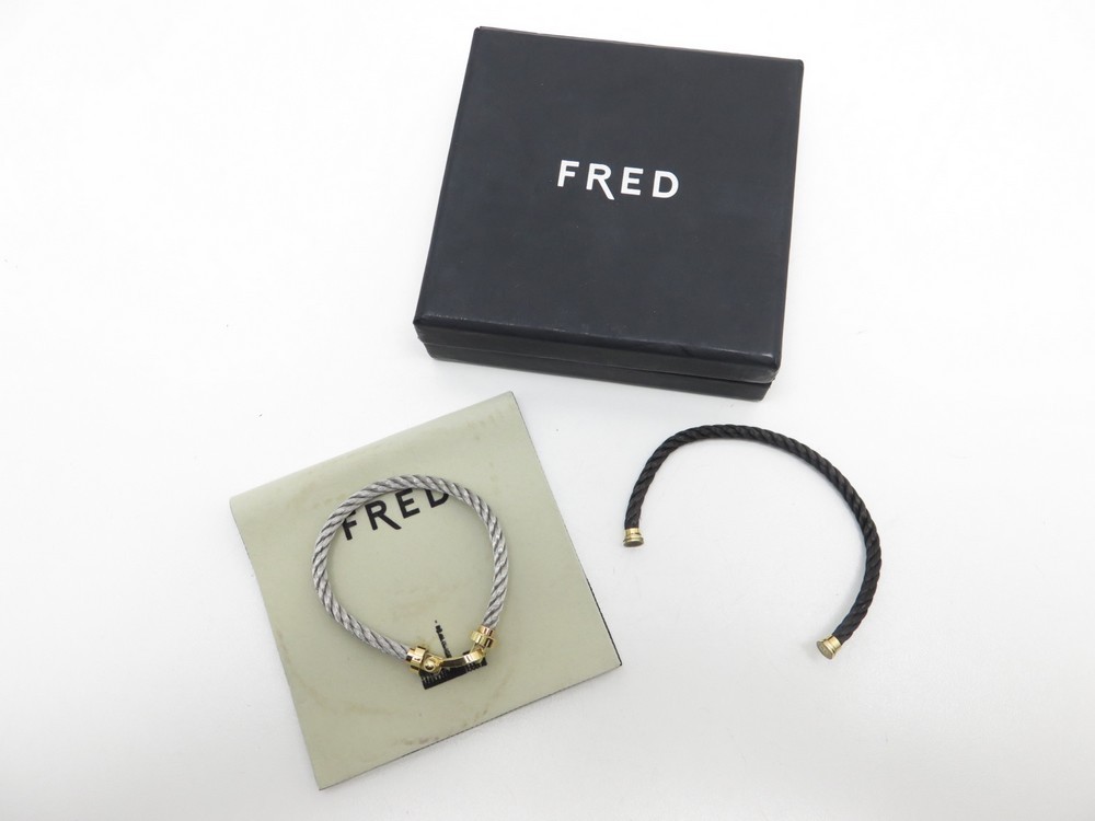 Fred force bracelet 10 GM SHACKLE IN WHITE GOLD 18K CABLE BLUE 18CM BANGLES  ref.991697 - Joli Closet