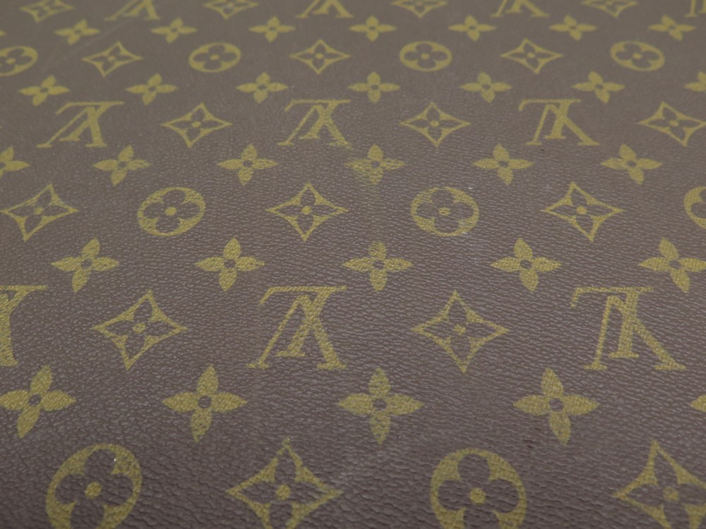 Louis Vuitton Monogram Alzer 75 Valiz. Made in France.