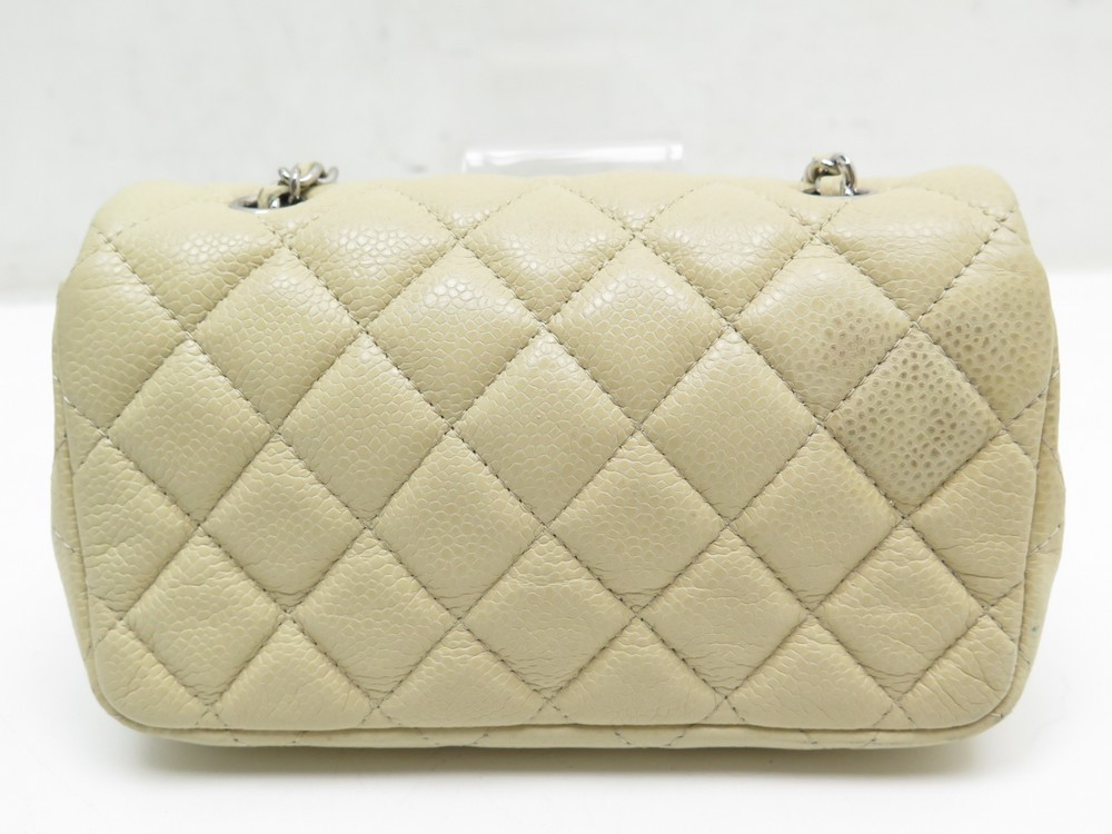 CHANEL - SAC bandoulière Timeless Mini en jersey matel…