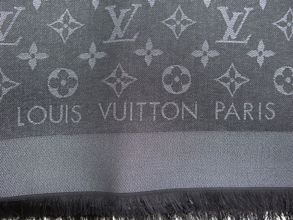 Authentic Louis Vuitton Black Shine Monogram Shawl M75123