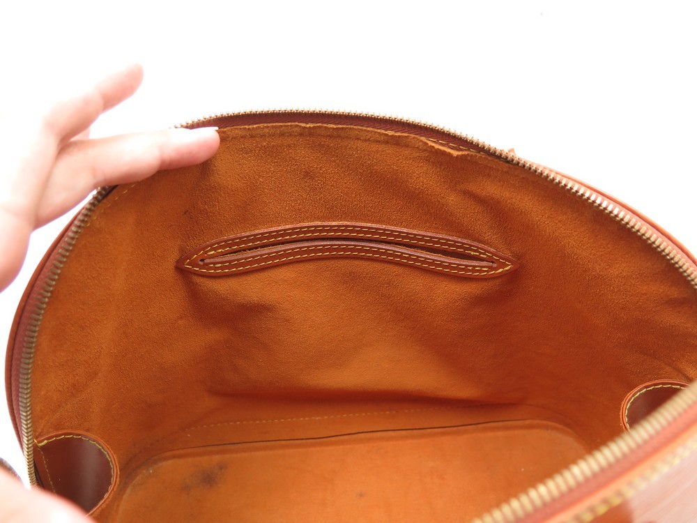 Sac Alma PM Cuir Épi - Sacs à main de luxe, Femme M40302