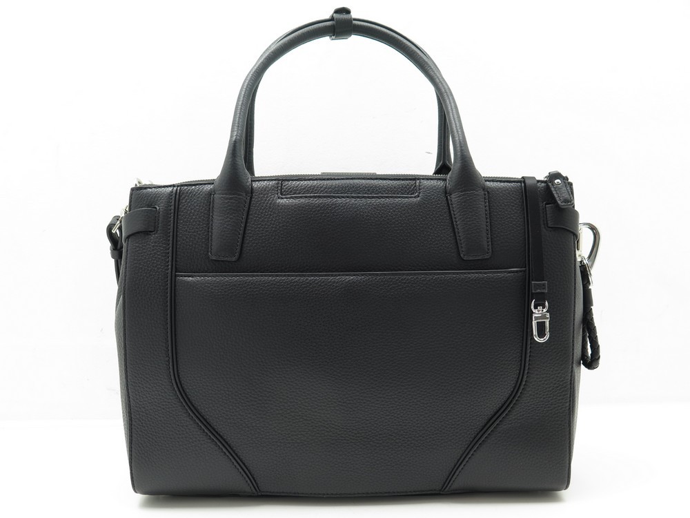 sac a main tumi kiran 110063 bandouliere en cuir