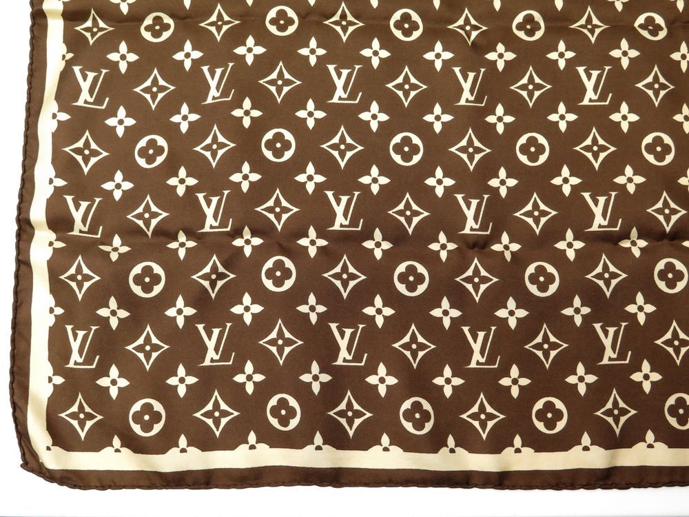 foulard louis vuitton carre 55 cm monogram en