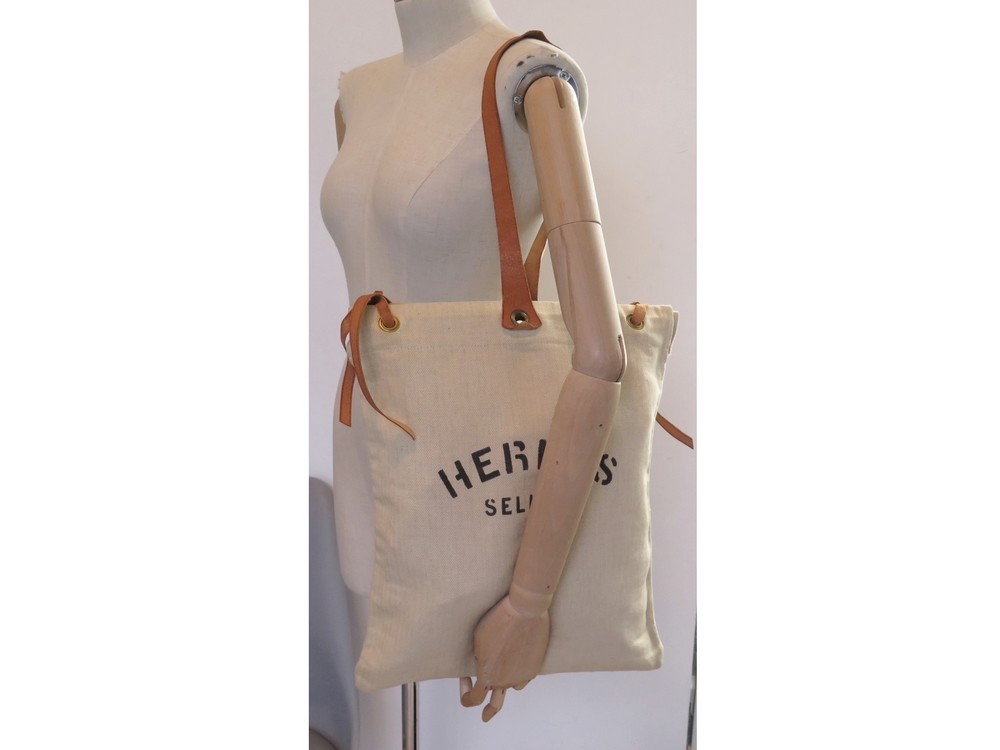 Hermes Aline Bag Toile MM at 1stDibs  toile beige bag, hermes sellier  canvas bag, hermes sellier paris bag