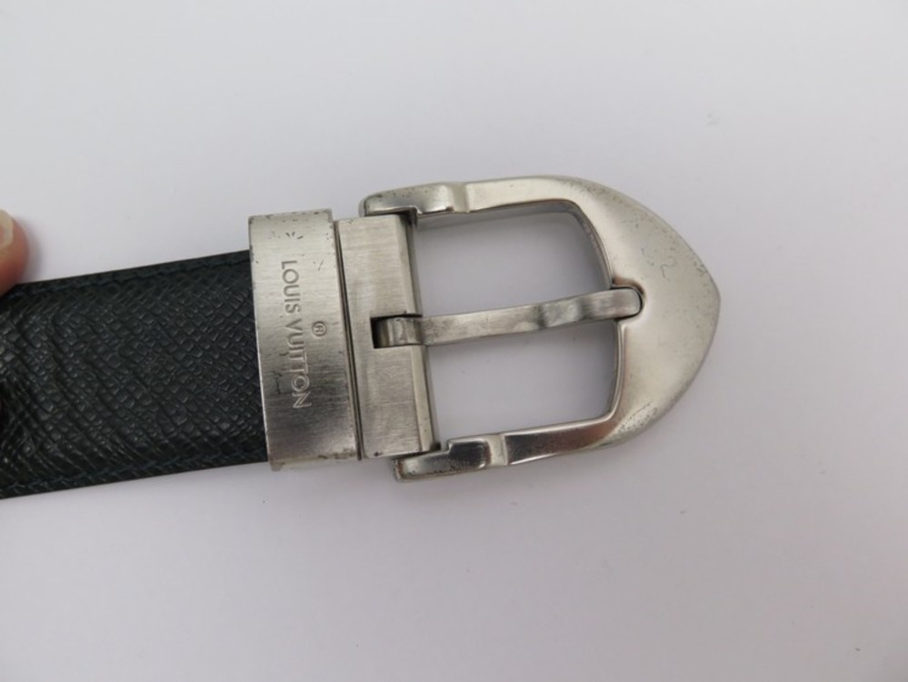Signature en cuir ceinture Louis Vuitton Argenté taille 85 cm en Cuir -  35744725