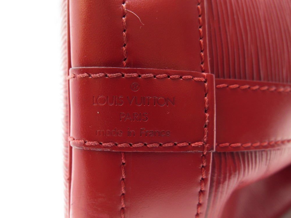 Louis Vuitton Epi Noe M44007 Red Leather Pony-style calfskin ref.1000776 -  Joli Closet