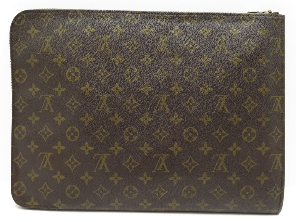 Louis Vuitton Etui voyage gm (M44498)