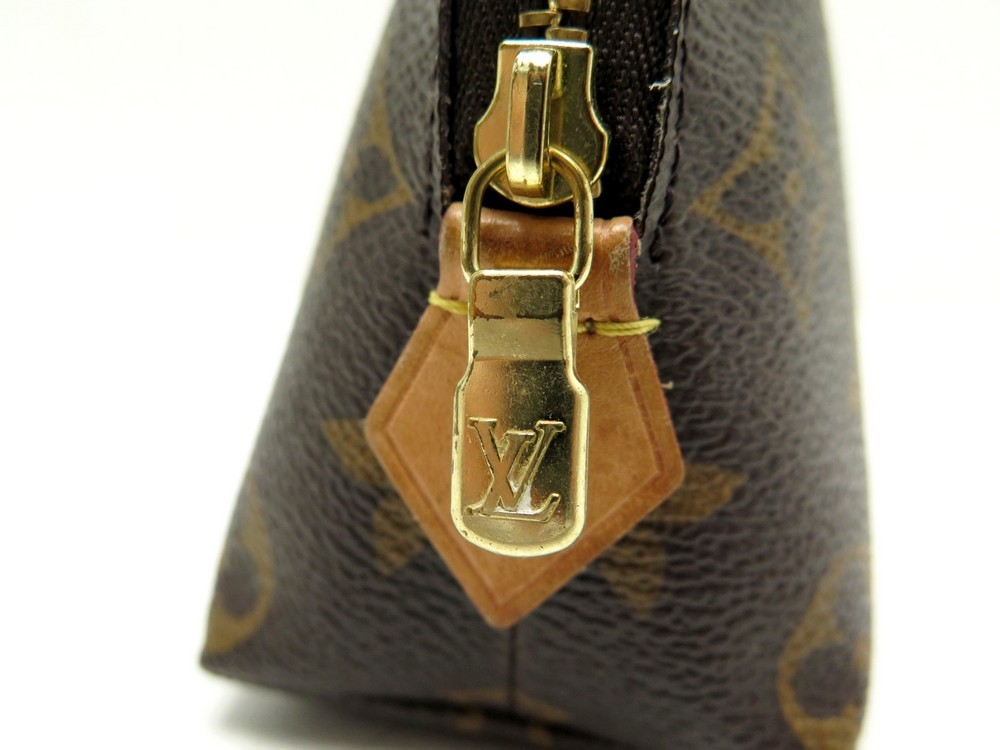 Louis Vuitton Monogram Pochette Cosmetique Cosmetic Bag M47515 - YI00013