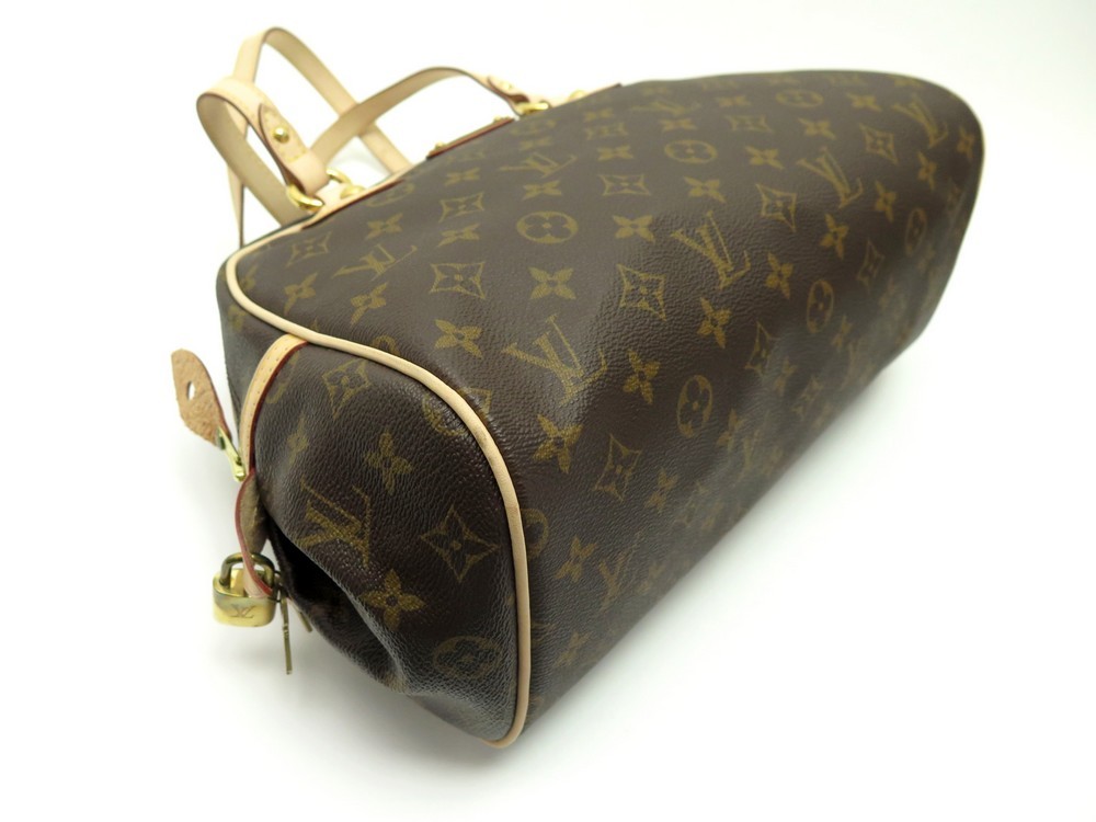 Sac cabas Louis Vuitton Galliera moyen modèle en toile monogram marron et  cuir naturel, Brown Louis Vuitton Monogram Montorgueil PM Shoulder Bag