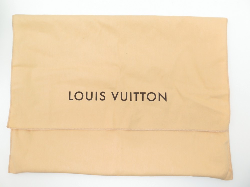 Louis Vuitton Monogram Canvas Speedy 30 QJB0FZ4J0B480