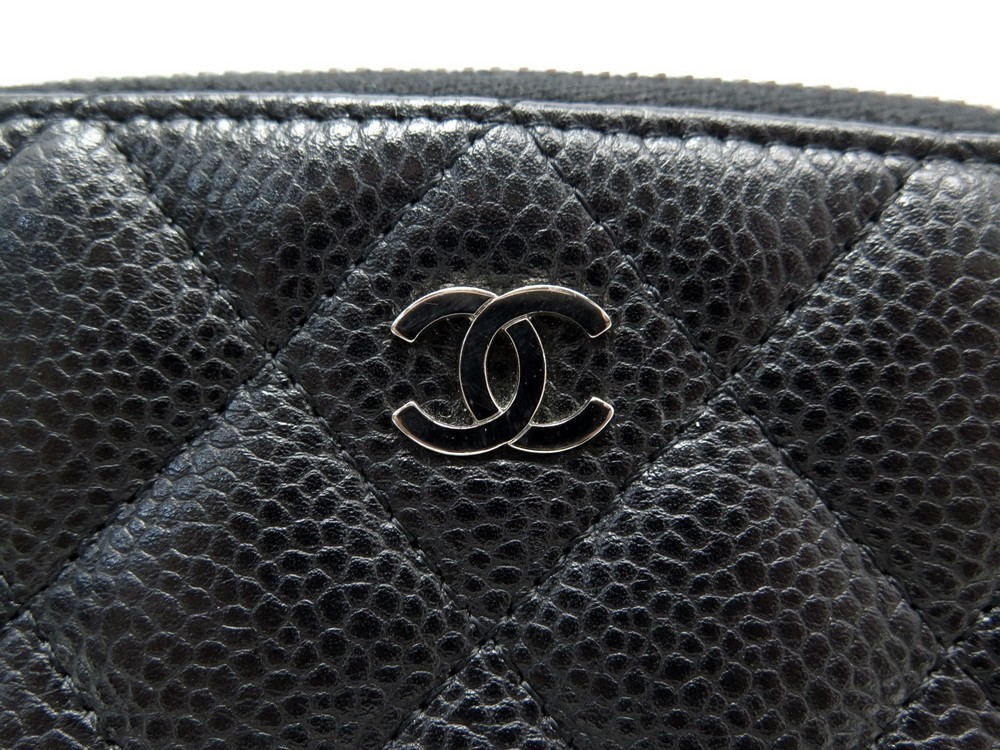 NEUF SAC POCHETTE CHANEL TROUSSE COSMETIQUE EN CUIR CAVIAR COSMETIC POUCH  1240€