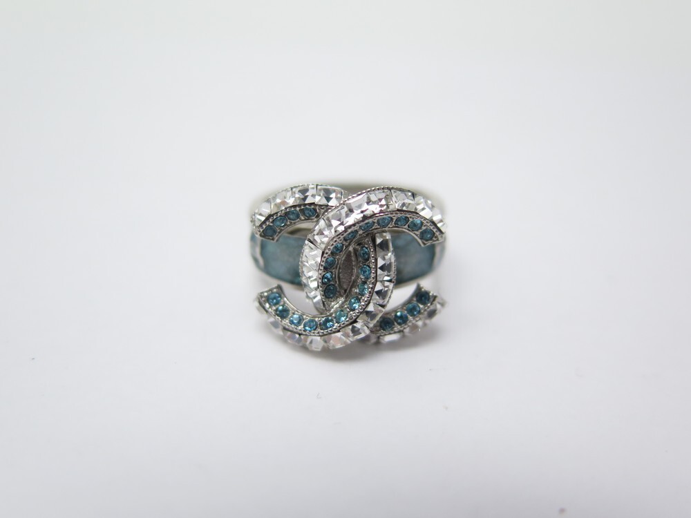 bague chanel logo chanel strass bleu taille 51