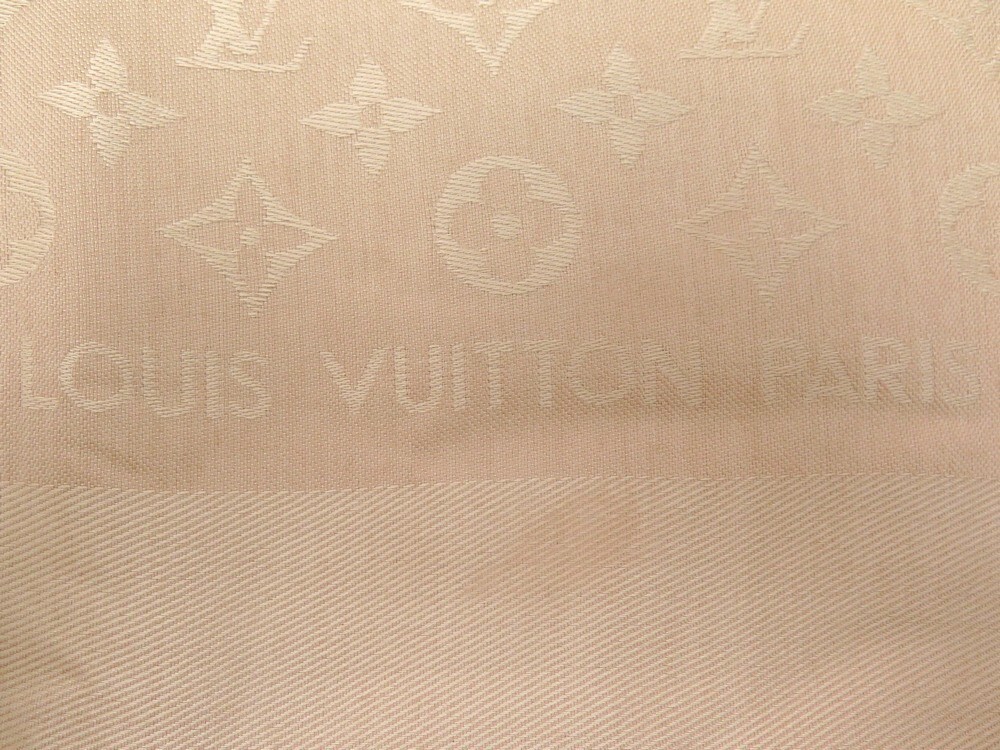 7 meilleures idées sur echarpe Louis Vuitton