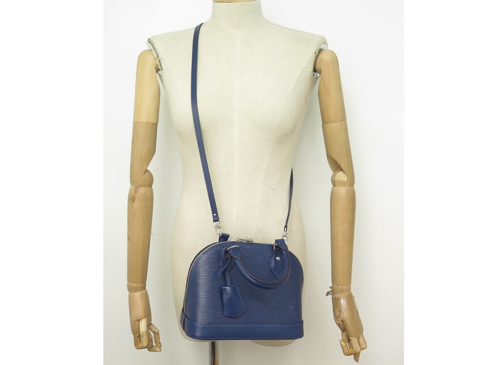 Alma bb leather handbag Louis Vuitton Blue in Leather - 32381252