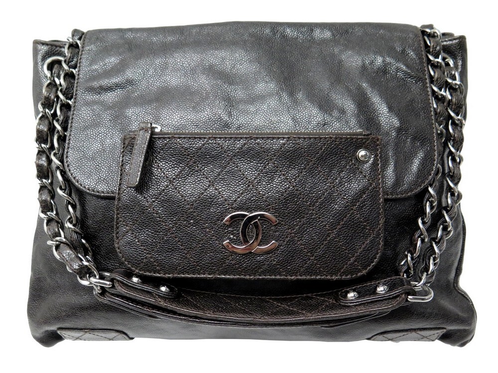 chanel pocket in the city bag