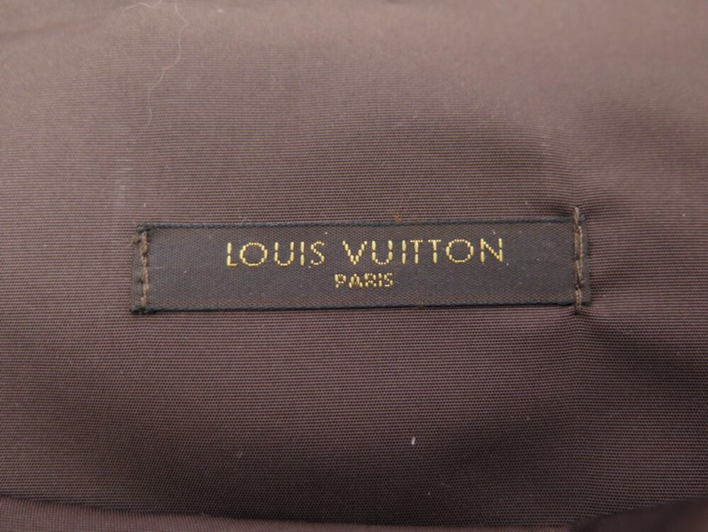 LOUIS VUITTON M99204 2005 Voyage kit Set Eye mask & neck