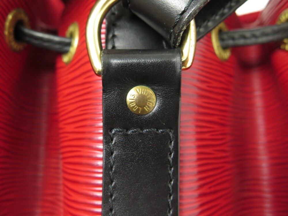 Louis Vuitton Epi Bicolor Noe PM - Black Bucket Bags, Handbags - LOU727587