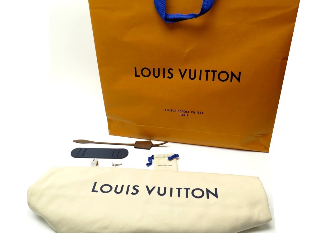 Shop Louis Vuitton Armand Briefcase (M54380, M54381) by