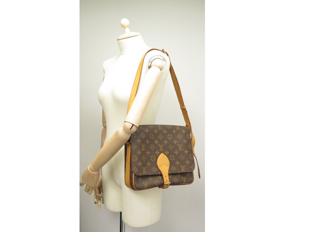 LOUIS VUITTON Monogram Cartouchiere GM Shoulder Bag M51252 LV Auth