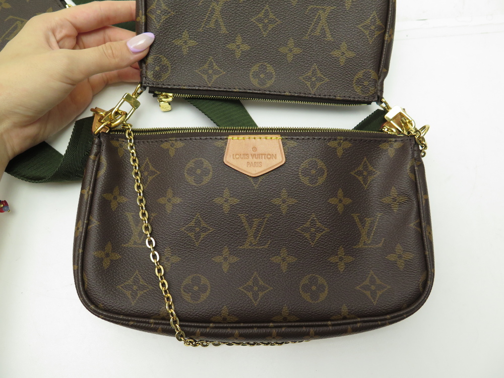 Louis Vuitton Pochette Coussin, Cream Leather with Gold Hardware, New in  Box CMA001 - Julia Rose Boston