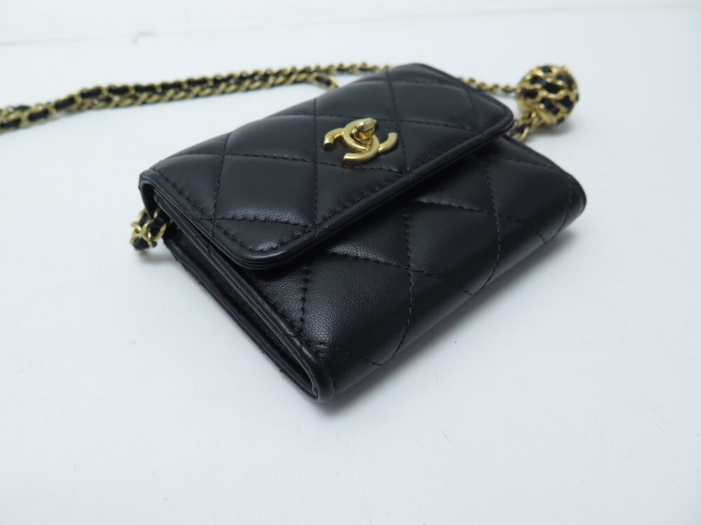 NEUF SAC CEINTURE CHANEL PEARL CRUSH EN CUIR NOIR PORTE CARTE BELT BAG  3000€