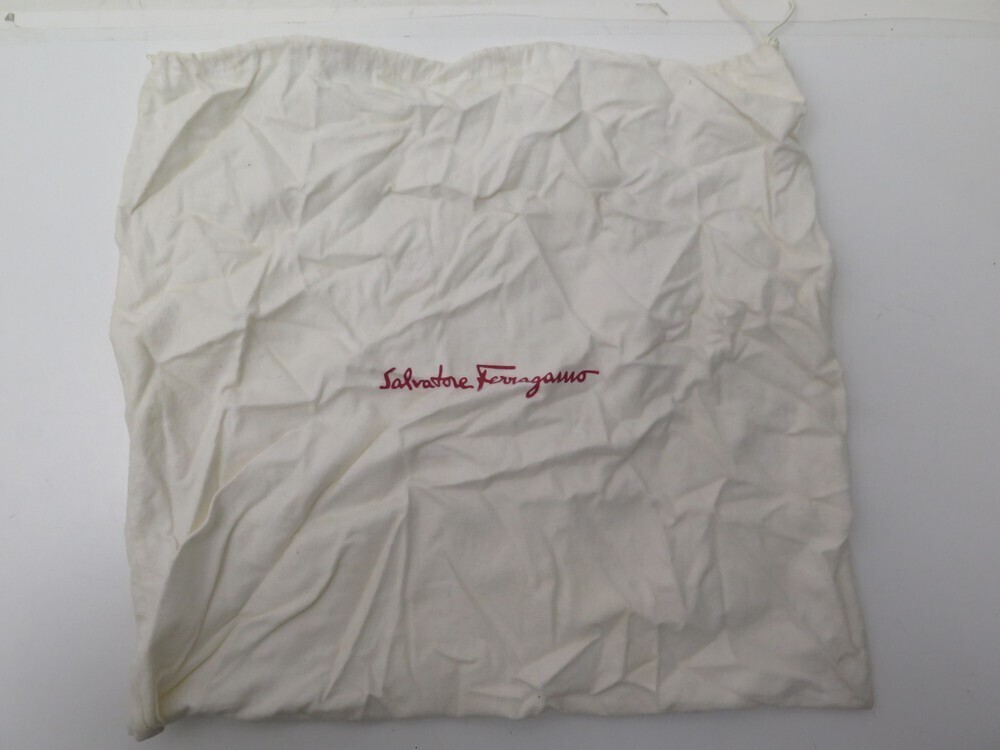 Salvatore ferragamo hot sale dust bag